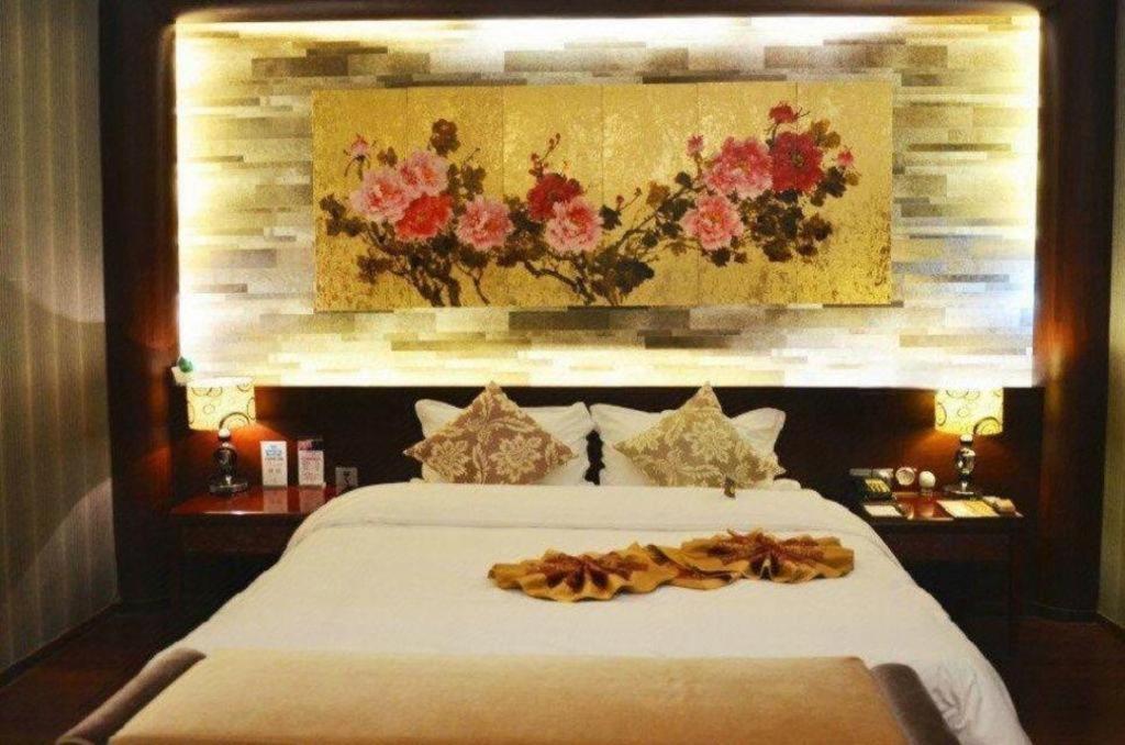 Suzhou Phoenix Hotspring Resort Zhangjiagang Exterior photo