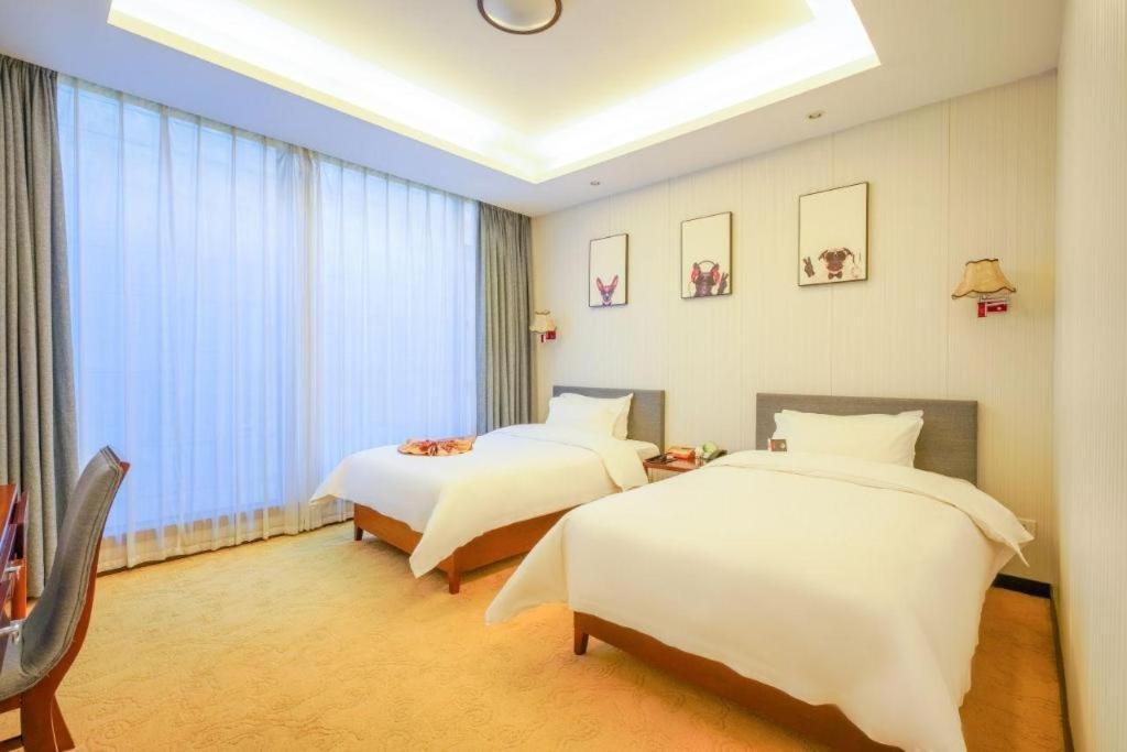 Suzhou Phoenix Hotspring Resort Zhangjiagang Exterior photo