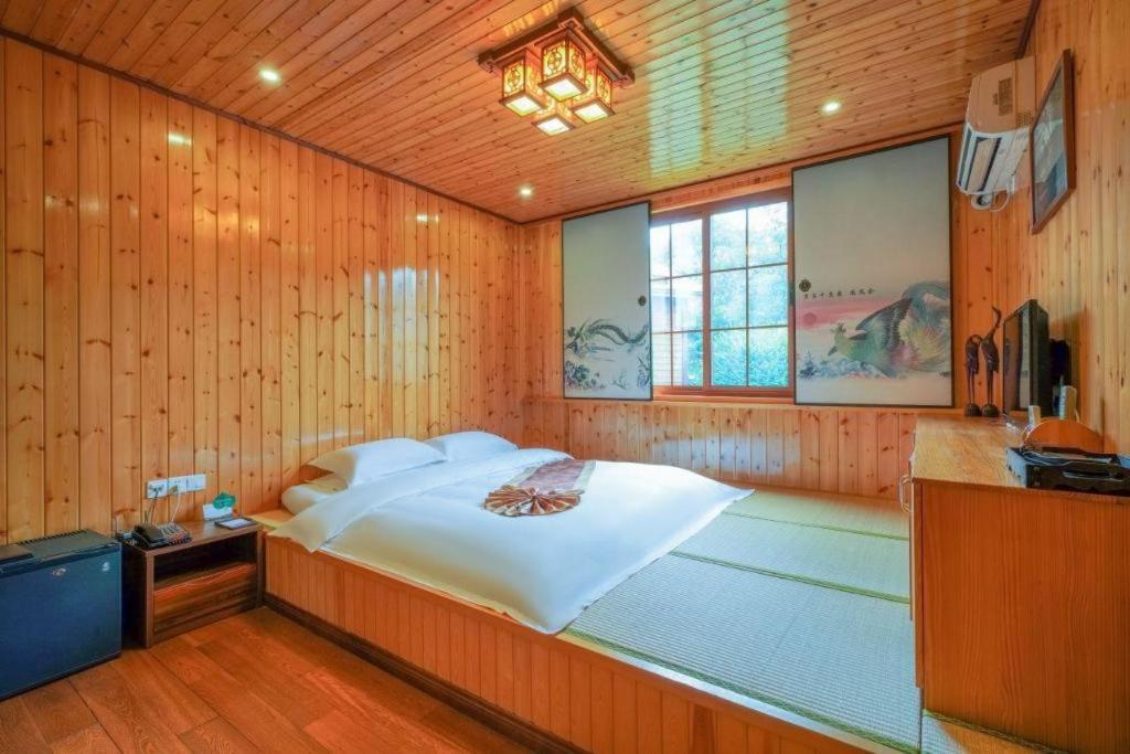 Suzhou Phoenix Hotspring Resort Zhangjiagang Exterior photo
